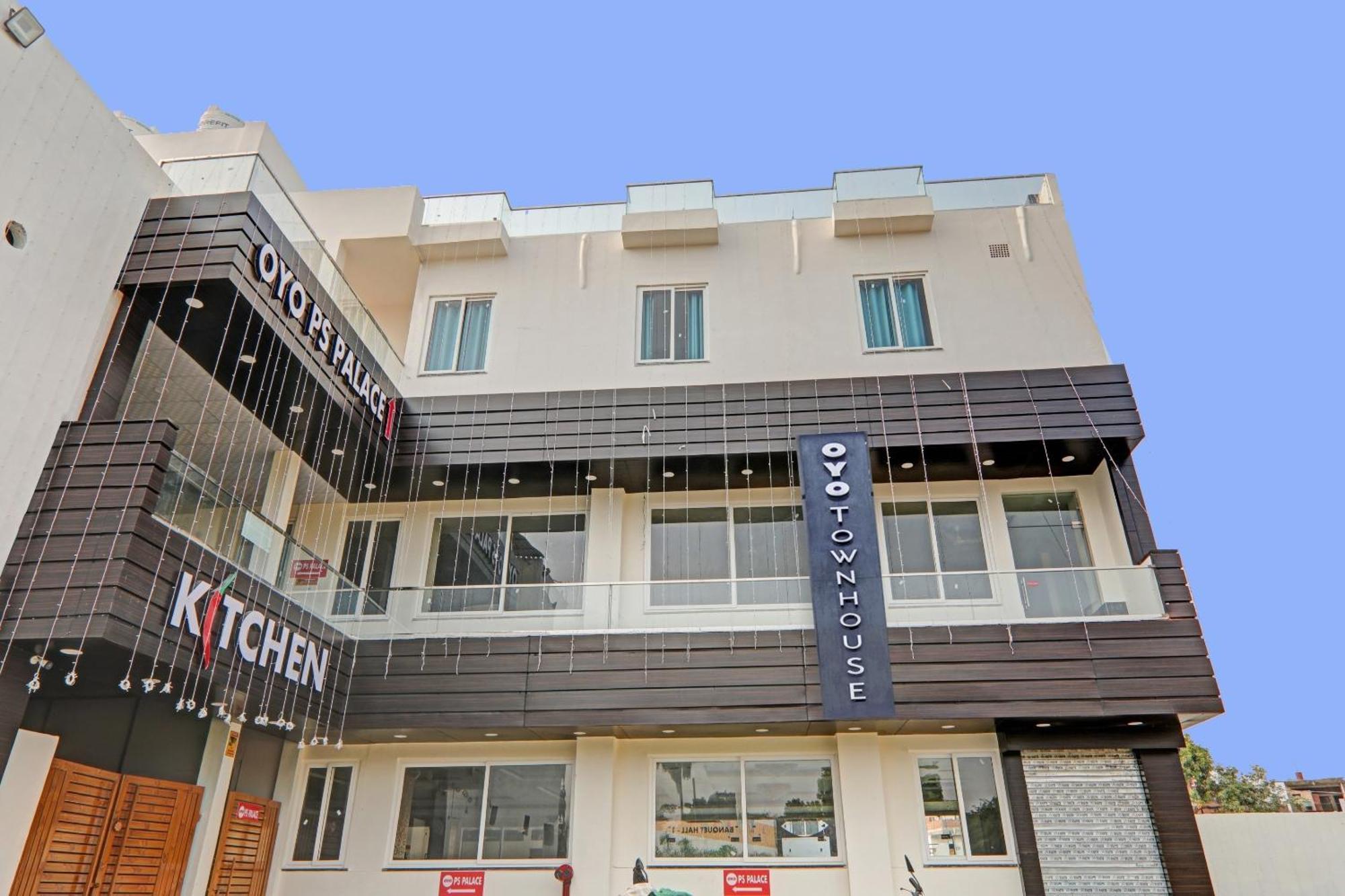 Townhouse P.S.Palace Near Amausi Metro Station Lucknow Exterior foto